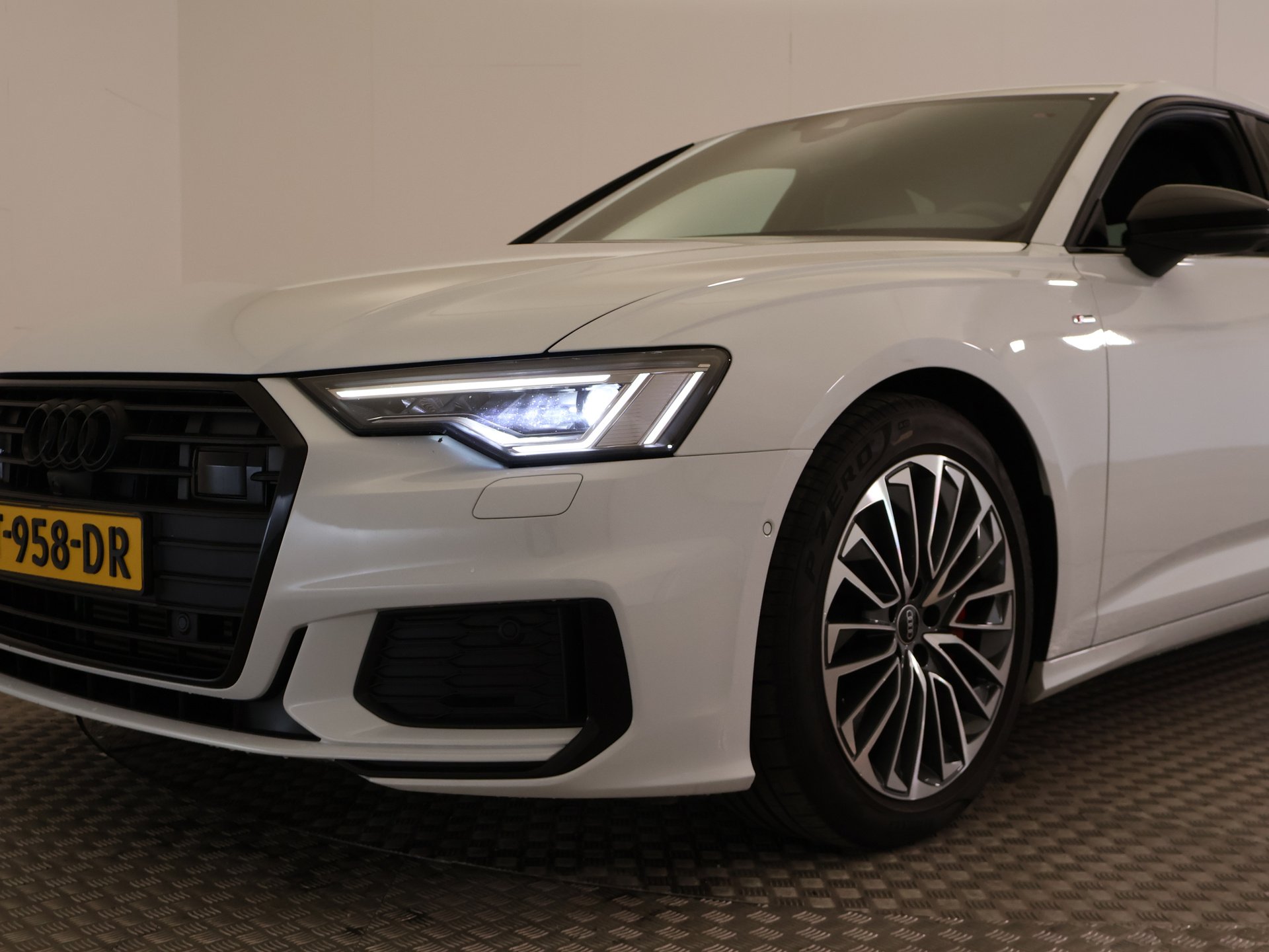 Audi A6 55 TFSI - Hybride - Automatic - 12 935 km