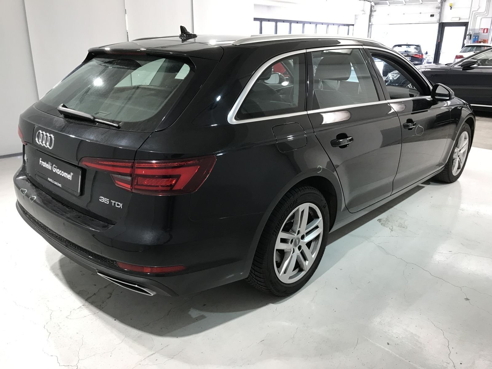 Audi A4 35 - Diesel - Automatic - 245 850 km