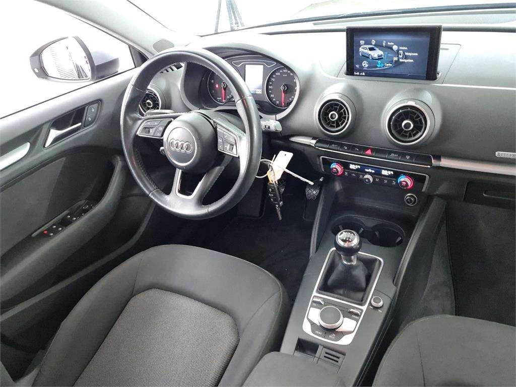 Audi A3 1.6 TDI - Diesel - Manual - 102 704 km