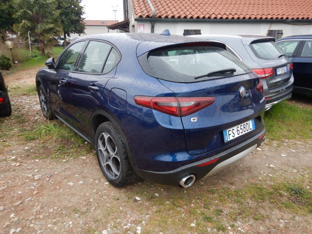 Alfa romeo Stelvio 2.2 - Diesel - Automatic - 192 663 km