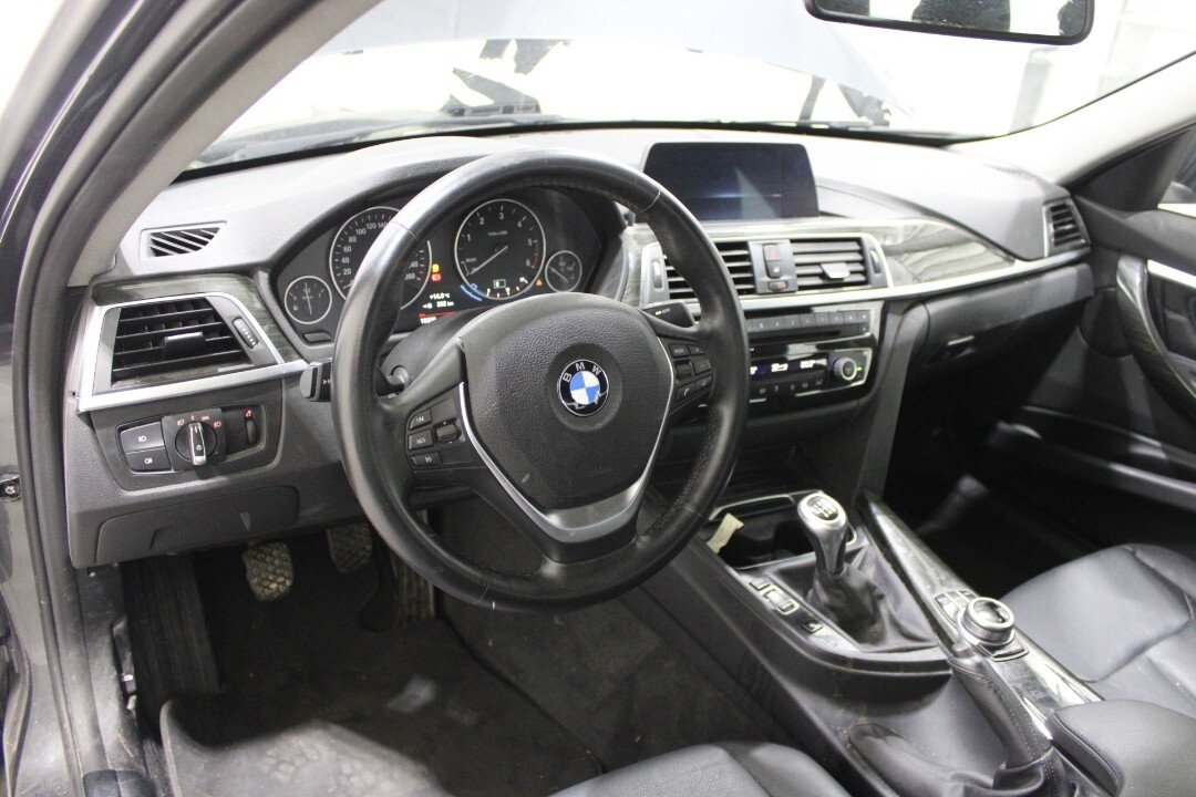 Bmw 3 Series 318d - Diesel - Manual - 16 509 km