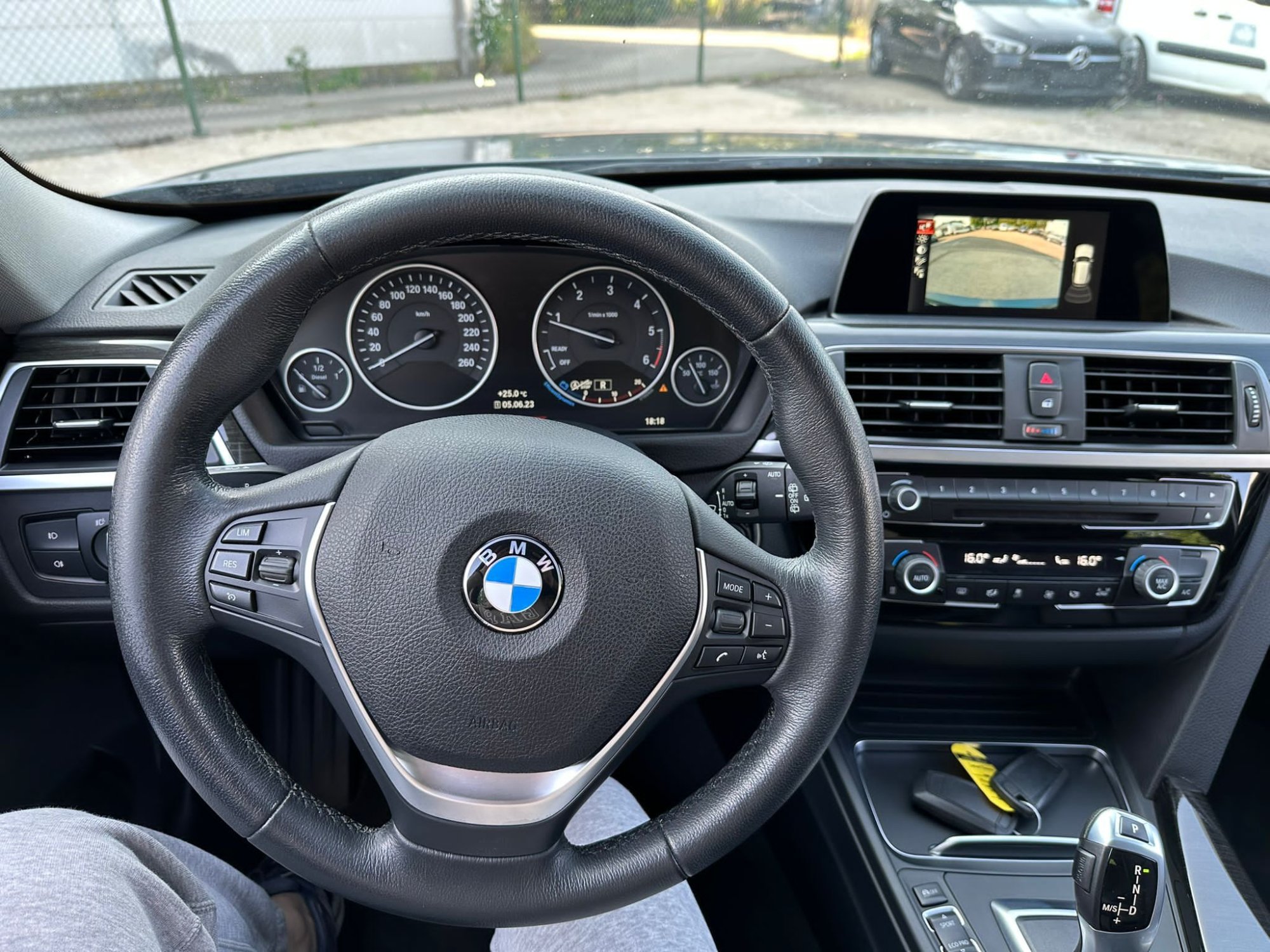 Bmw 3 Series 318d - Diesel - Automatic - 219 703 km