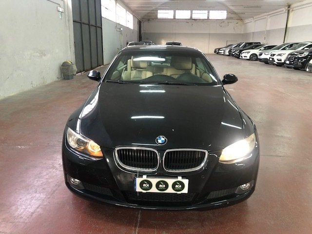 Bmw 3 Series 320d - Diesel - Automatic - 182 610 km