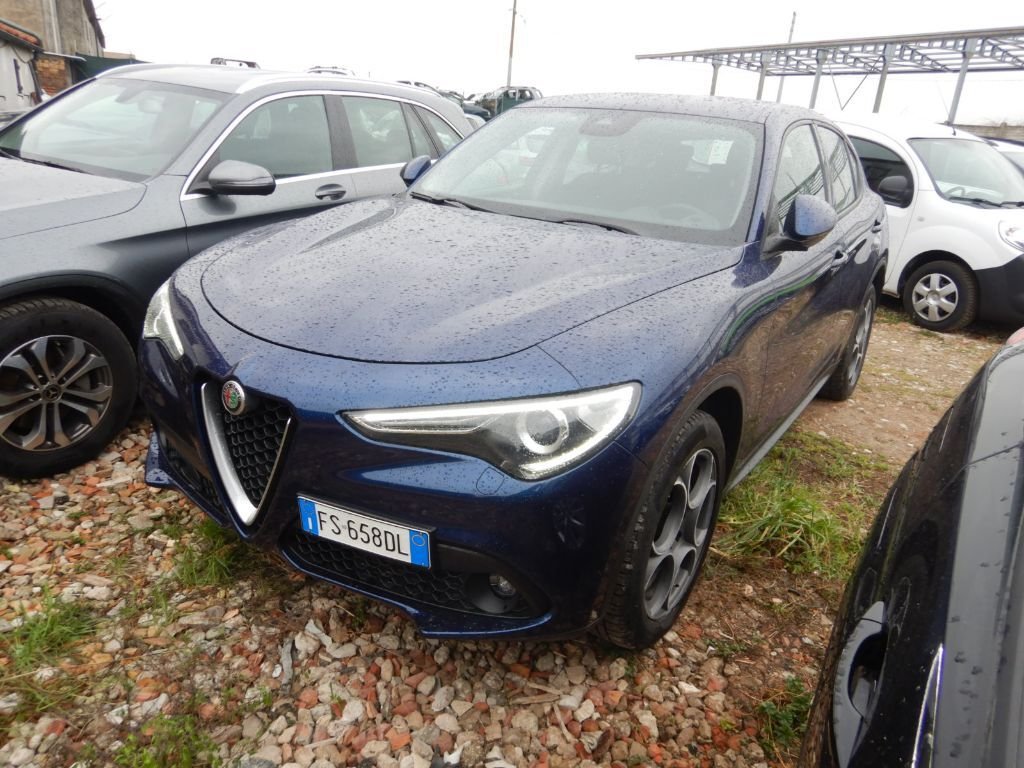 Alfa romeo Stelvio 2.2 - Diesel - Automatic - 192 663 km