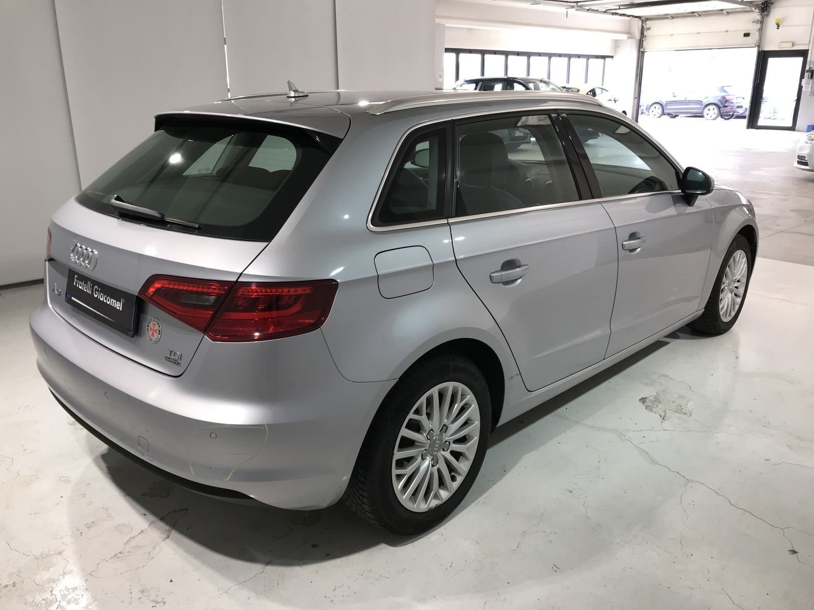 Audi A3 - - Diesel - Manual - 250 425 km