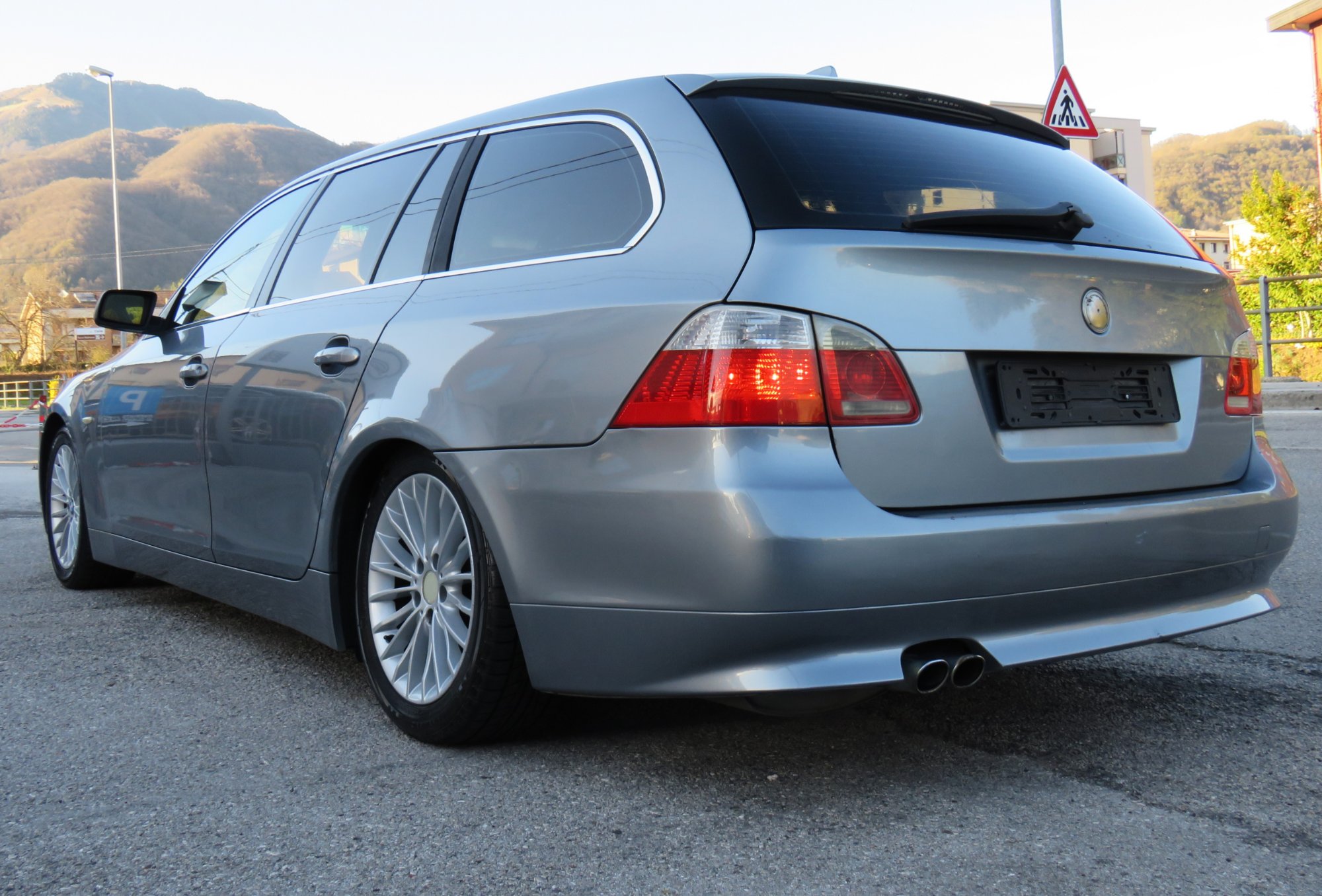 Bmw 5 Series 525 - Diesel - Manual - 472 971 km