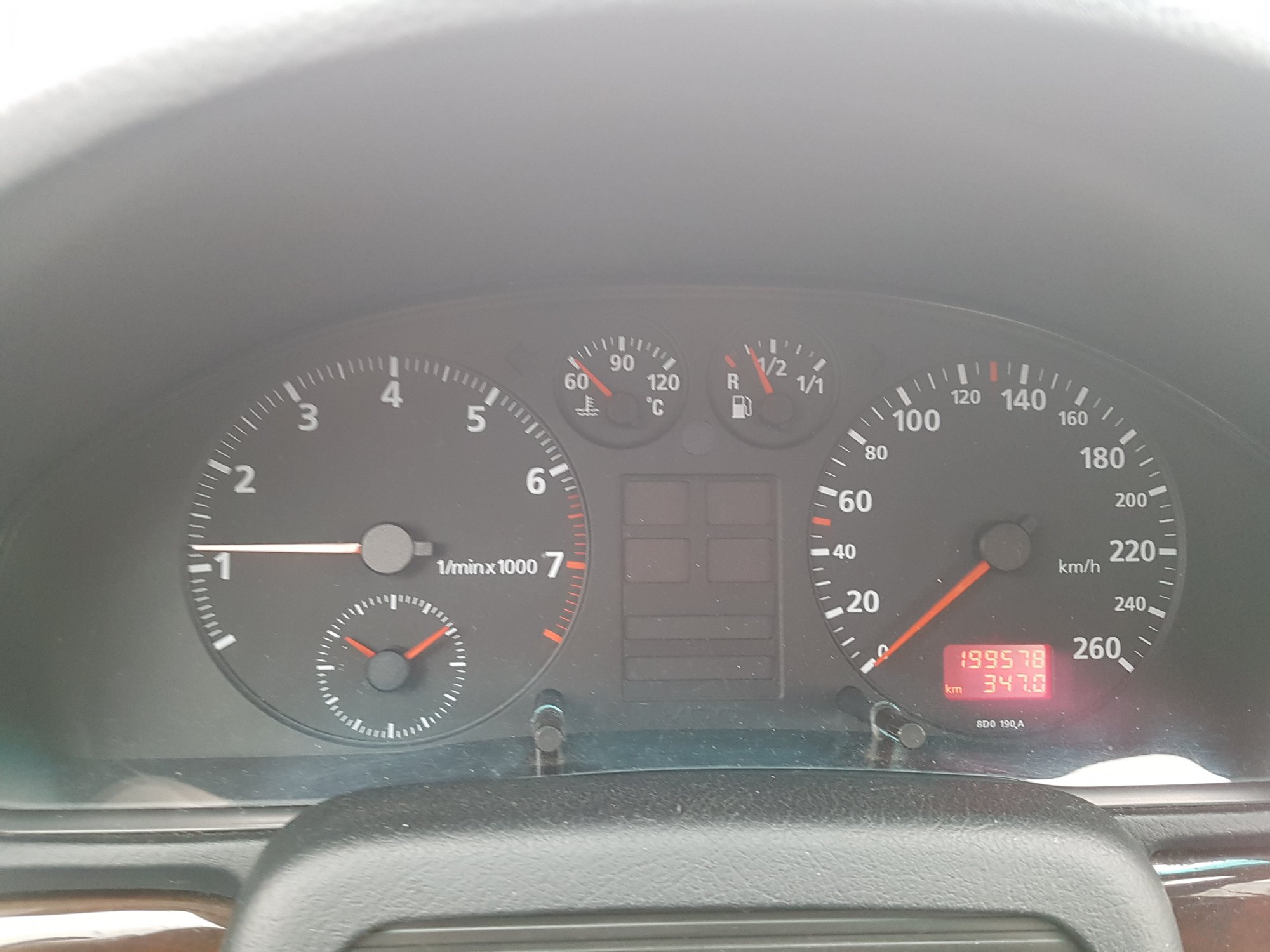 Audi A4 1.6 - Benzine - Manual - 199 578 km