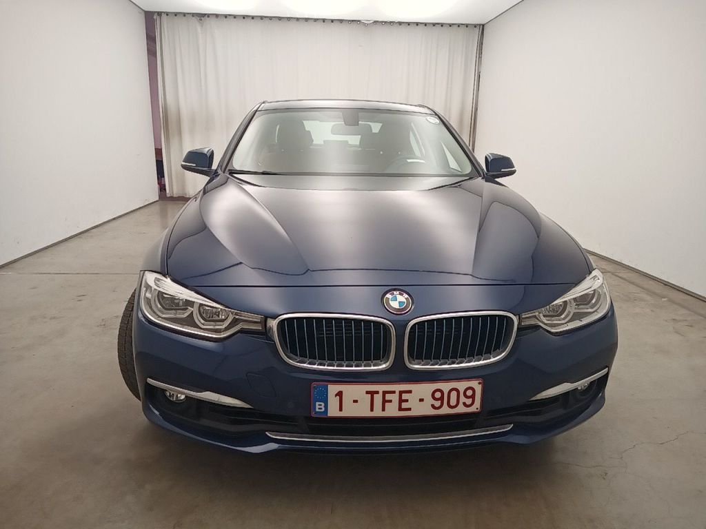 Bmw 3 Series 330e - Benzine - Automatic - 138 936 km