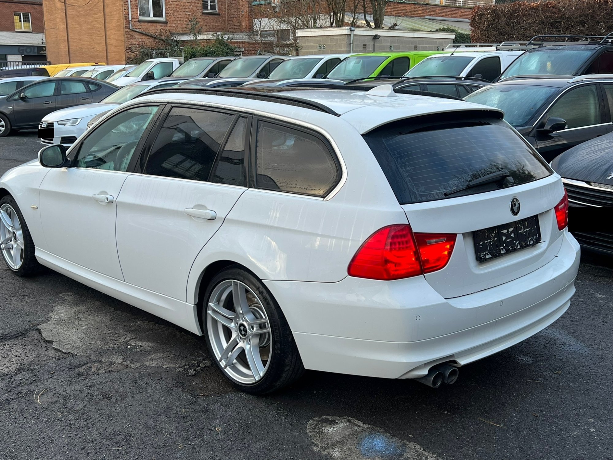 Bmw 3 Series 330d - Diesel - Automatic - 999 999 km