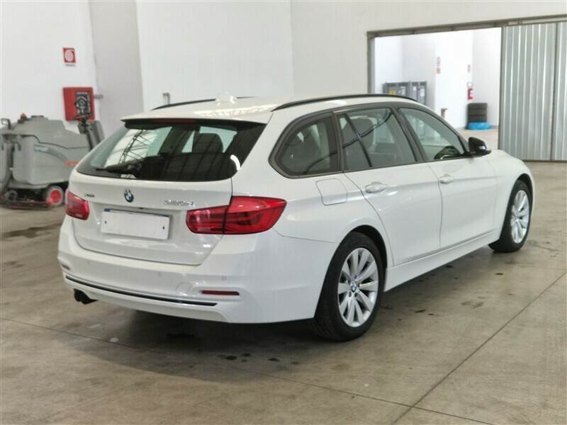 Bmw 3 Series 320d - Diesel - Automatic - 193 410 km