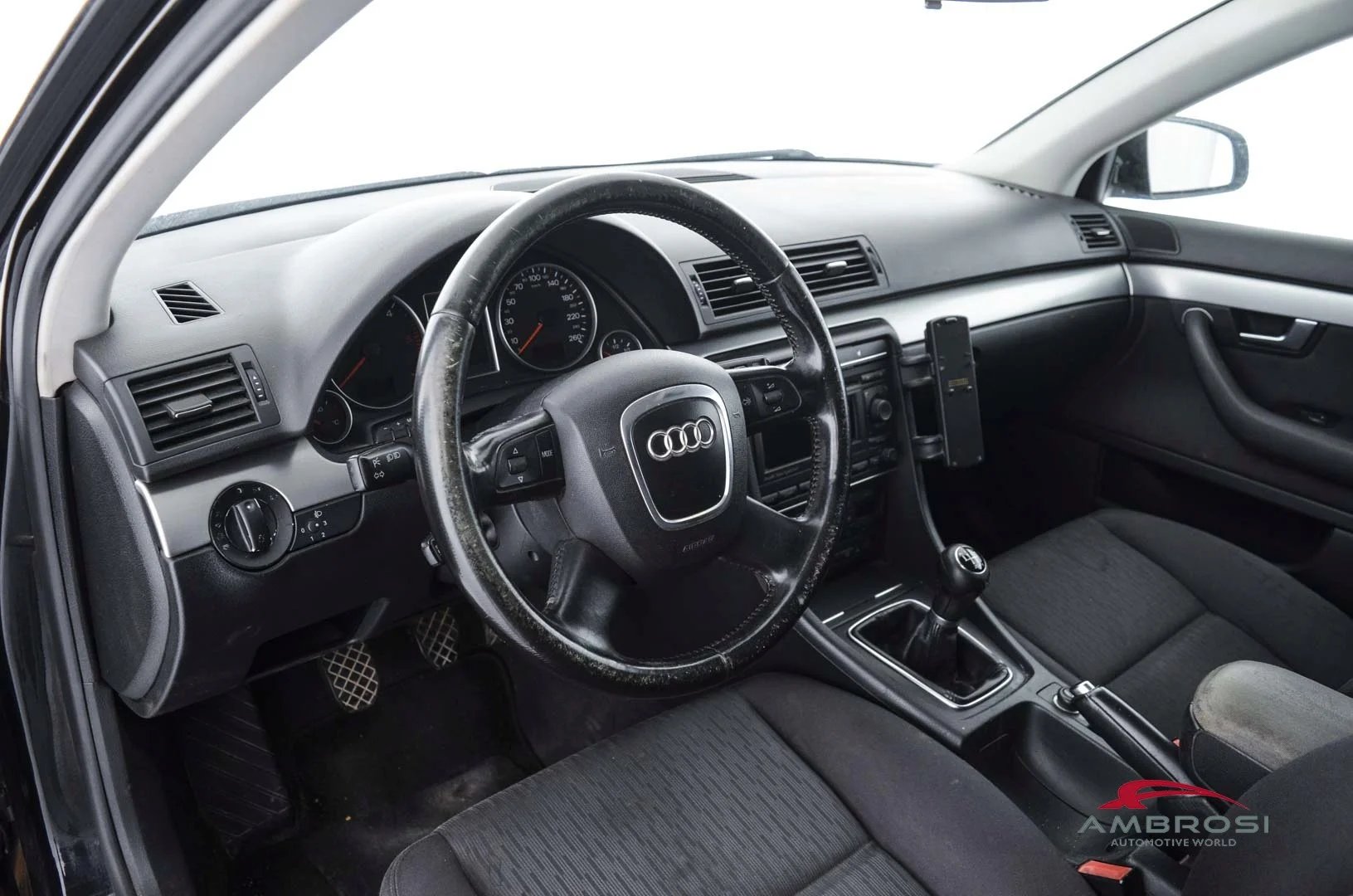 Audi A4 2.0 TDI - Diesel - Manual - 237 600 km