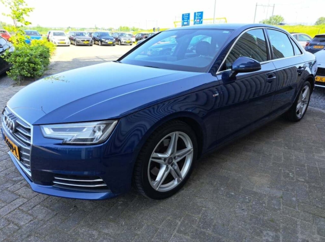 Audi A4 2.0 TDI - Diesel - Automatic - 111 652 km