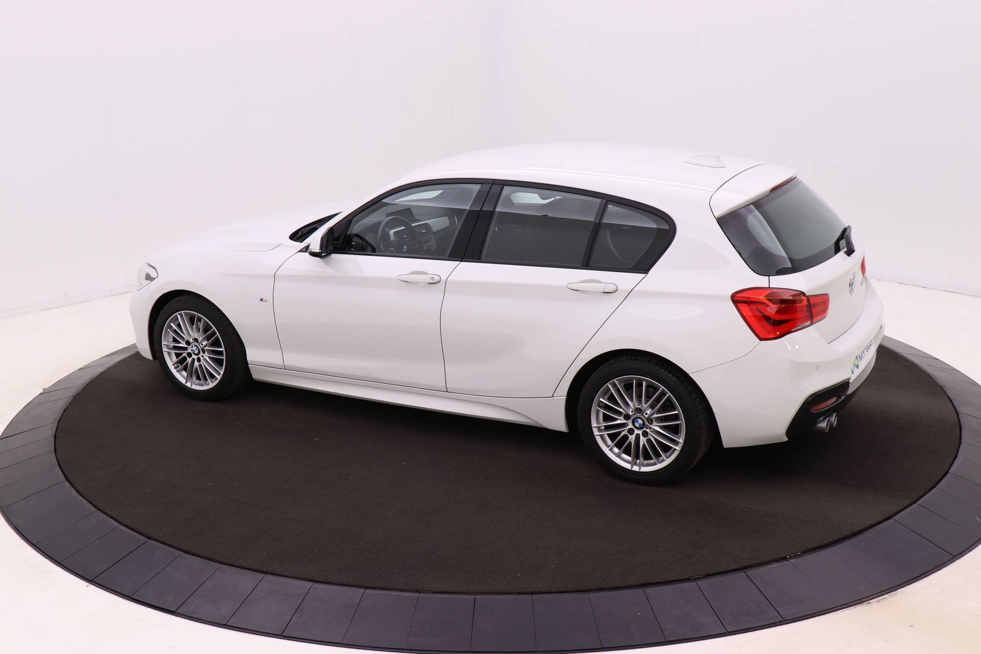 Bmw 1 Series 120i - Benzine - Automatic - 55 511 km