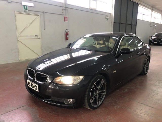 Bmw 3 Series 320d - Diesel - Automatic - 182 610 km