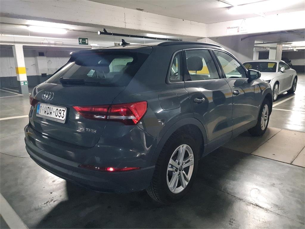 Audi Q3 35 TFSI - Benzine - Manual - 38 740 km