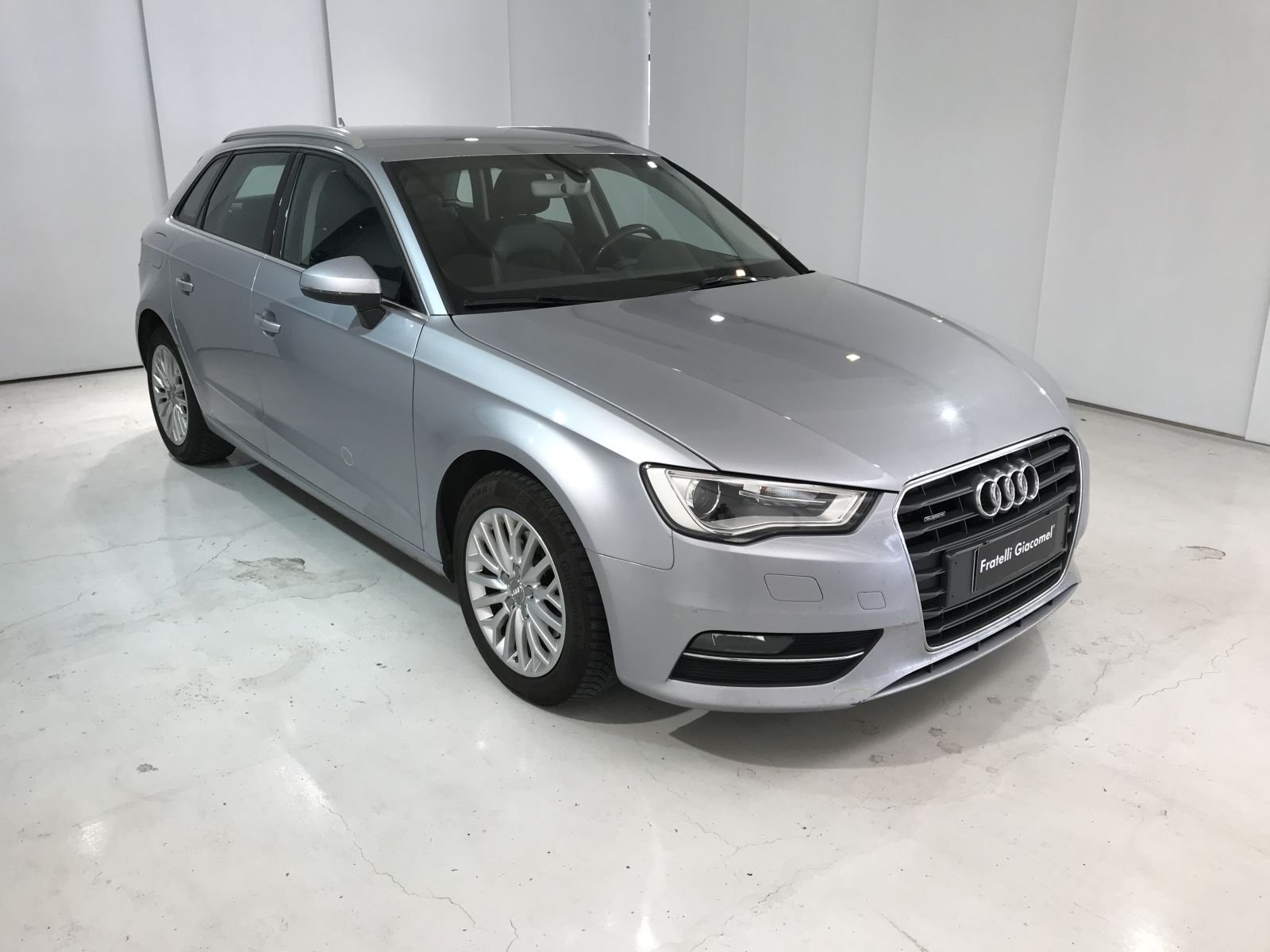 Audi A3 - - Diesel - Manual - 250 425 km