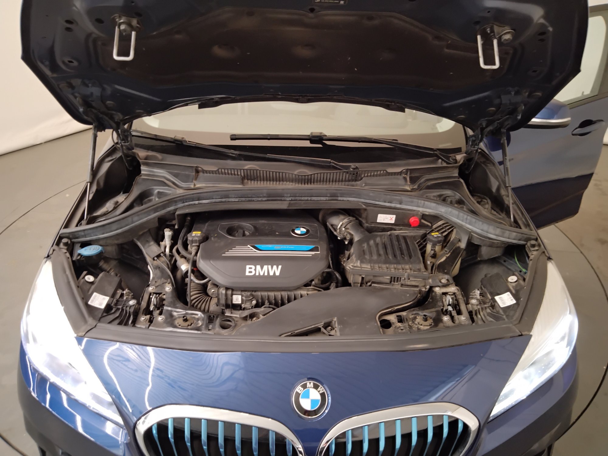 Bmw 2 Series 225e - Hybride - Automatic - 124 496 km