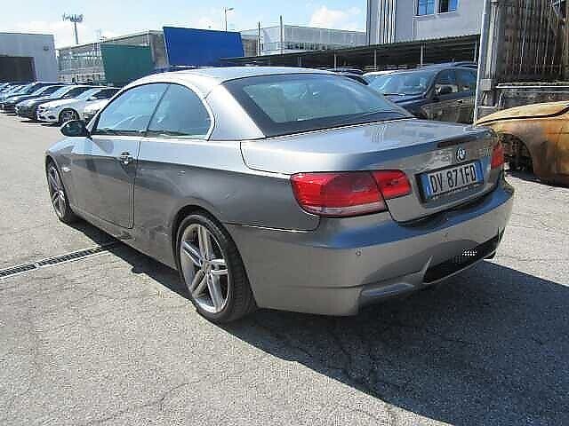 Bmw 3 Series 330d - Diesel - Manual - 258 442 km