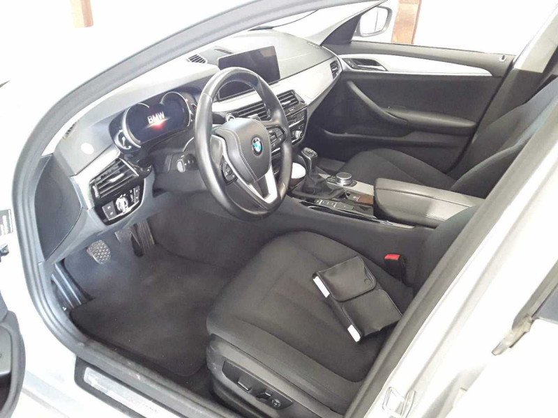 Bmw 5 Series 520 - Diesel - Manual - 80 826 km