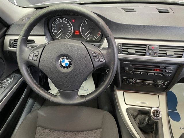 Bmw 3 Series 320d - Diesel - Automatic - 253 486 km