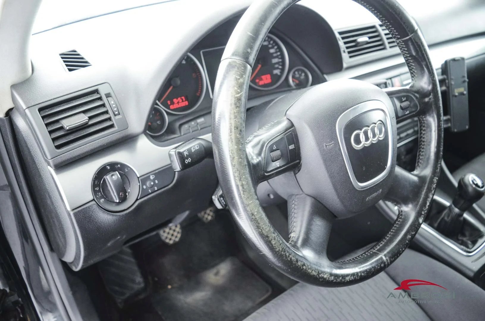 Audi A4 2.0 TDI - Diesel - Manual - 237 600 km