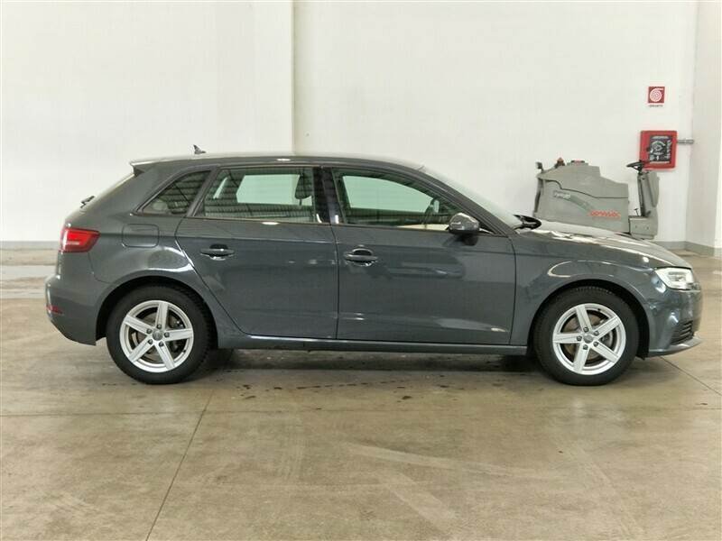 Audi A3 2.0 TDI - Diesel - Manual - 203 291 km