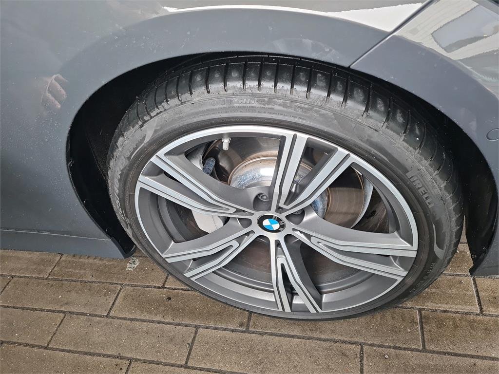 Bmw 3 Series 330e - Hybride - Automatic - 9 952 km