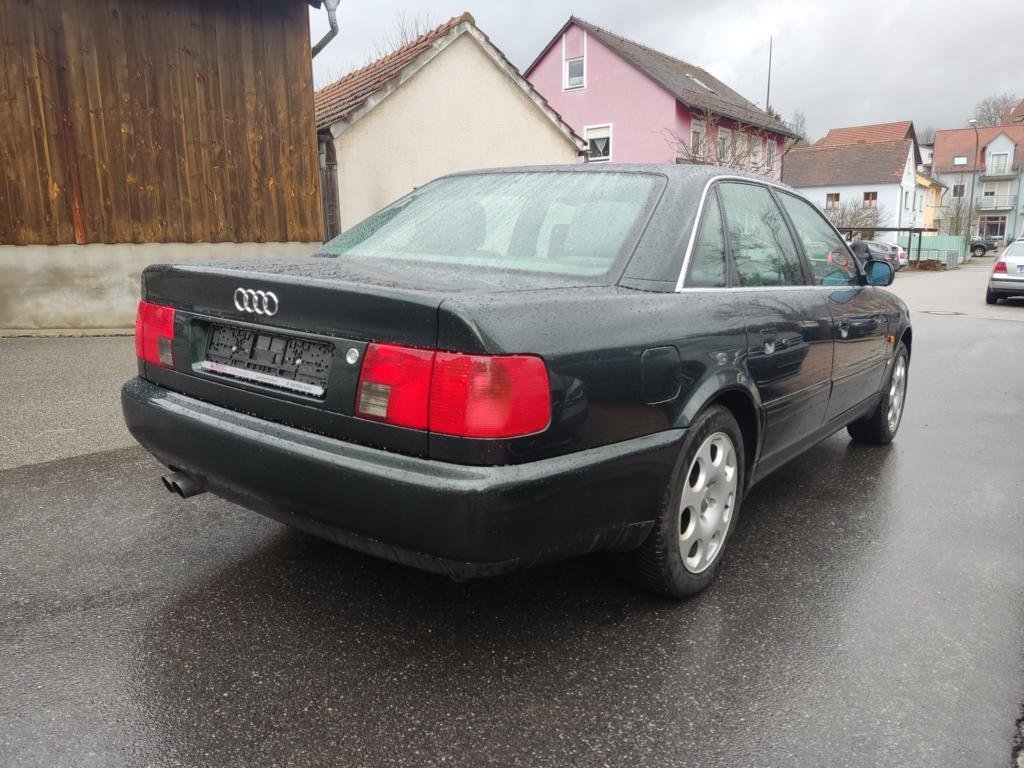 Audi A6 2.6 - Benzine - Automatic - 195 250 km