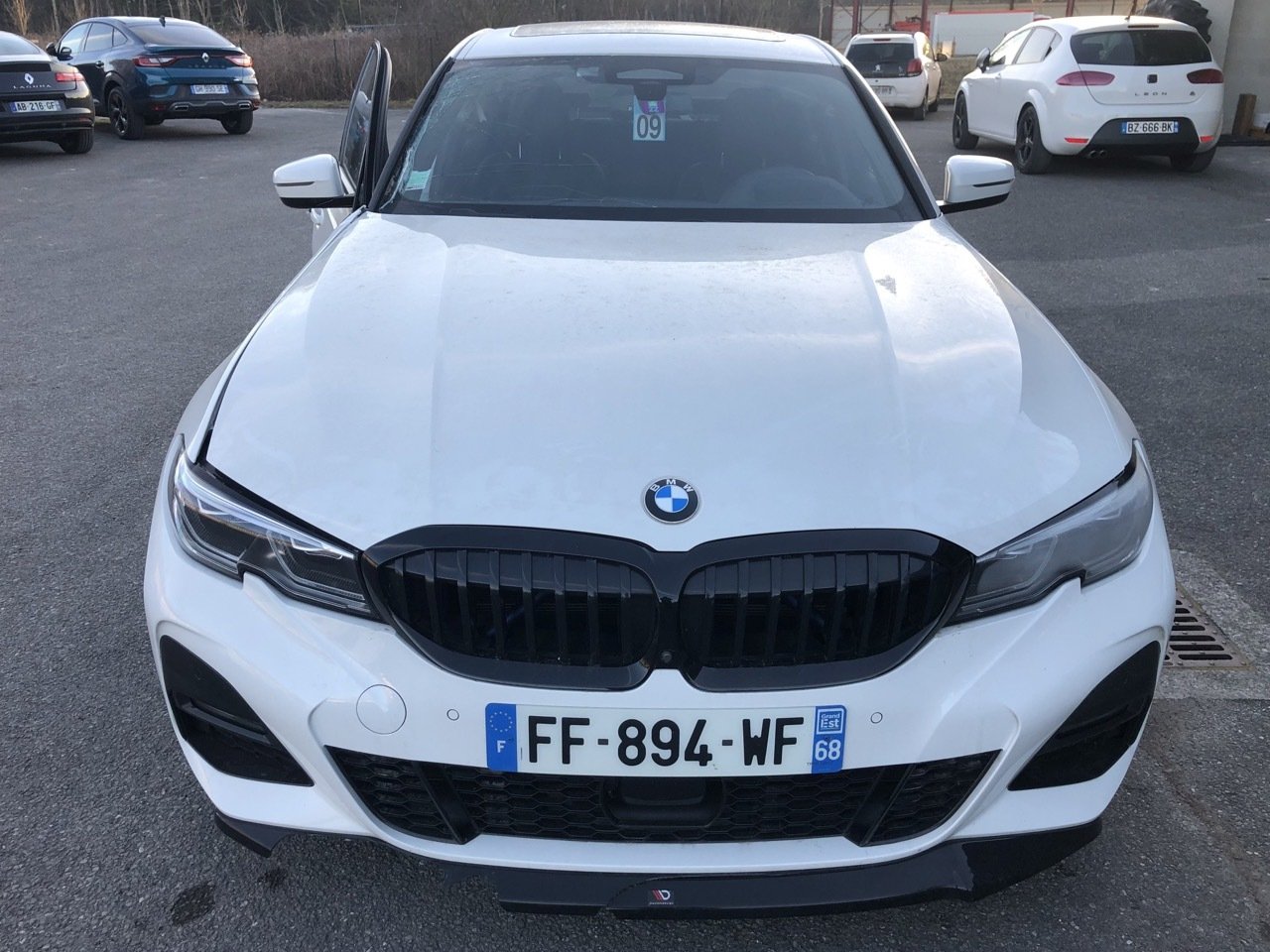 Bmw 3 Series 330i - Benzine - Automatic - 64 740 km